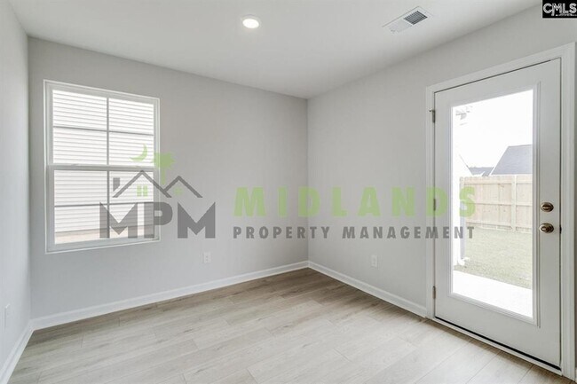 Building Photo - 3068 Harborview Dr
