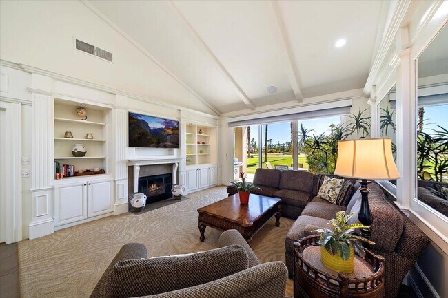 Building Photo - 38615 Palm Valley Dr