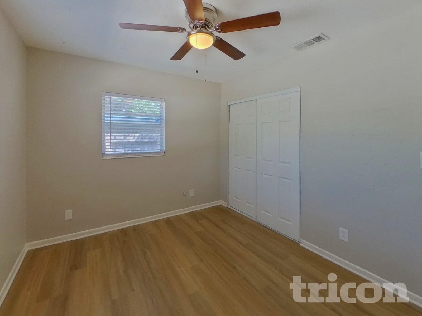 Building Photo - 2413 Park St N