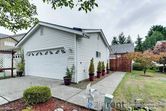 Primary Photo - 2 br, 2 bath Townhome - 2803 Wilton Ln E, ...