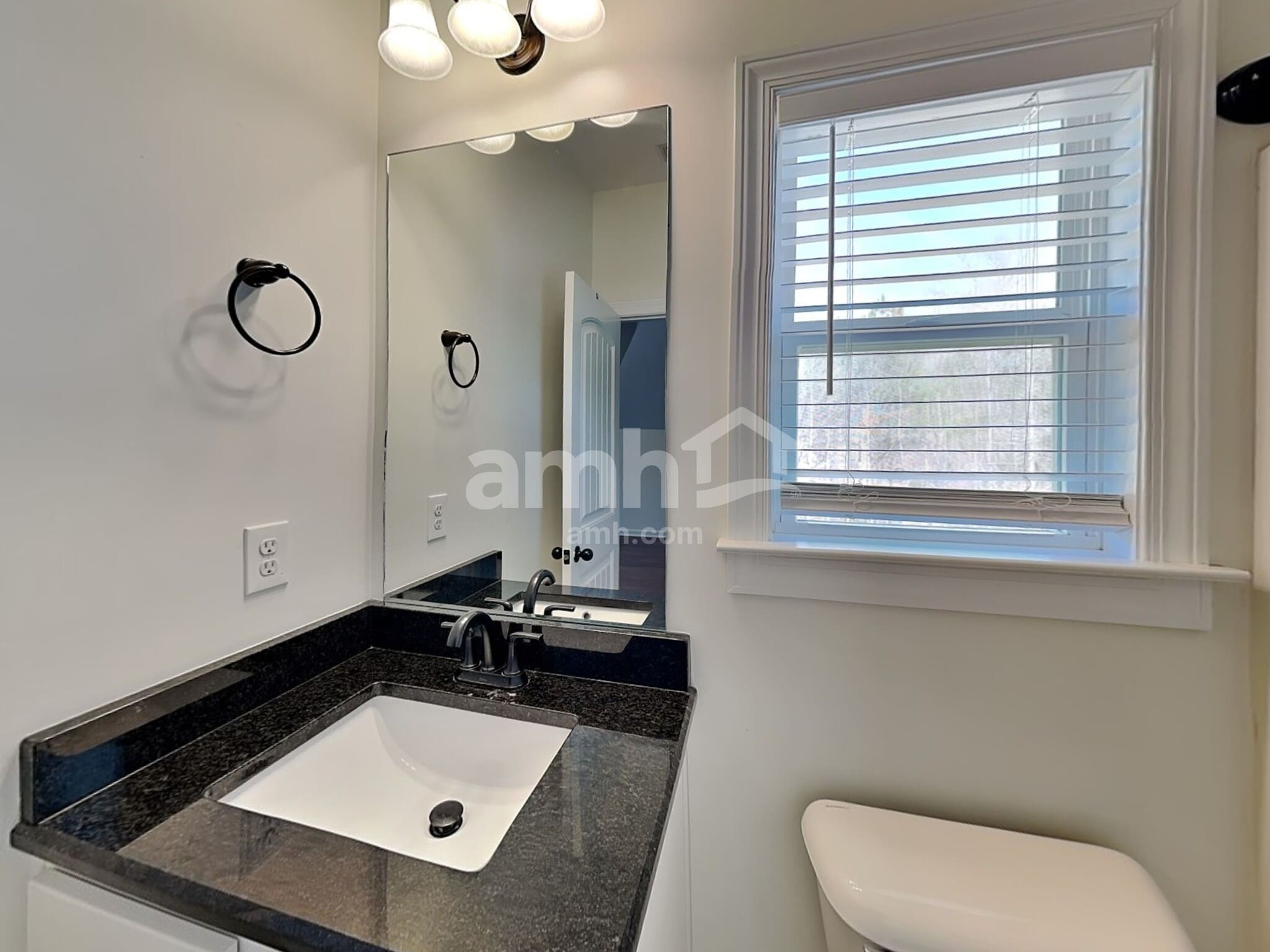 Building Photo - 776 Somersby Dr