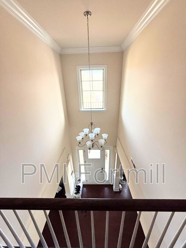 Building Photo - 521 Vine St