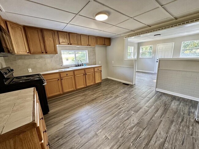 Building Photo - 2716 Wisdom Cir