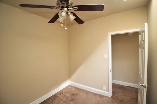 Building Photo - Updated 3bd/2ba Hampden Rowhome w/ CAC, W/...