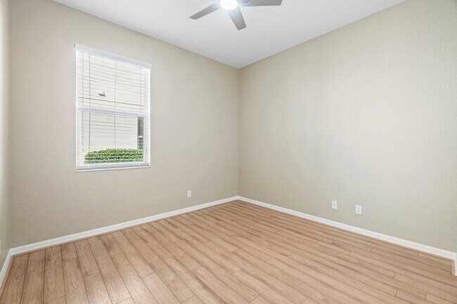 Building Photo - 10636 Ivanhoe Ln