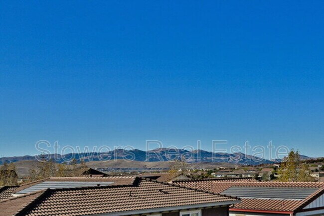 Building Photo - 630 Bond Ct