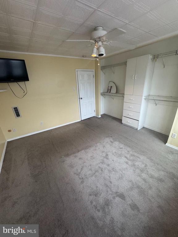 Building Photo - 3412 Salmon St