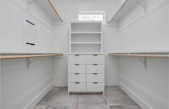 Building Photo - 4605 Edison St