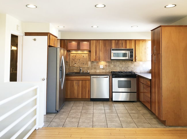 Building Photo - 1 Buccaneer St