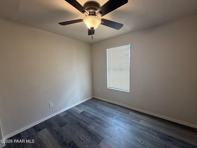 Building Photo - 8210 W Emerson Dr