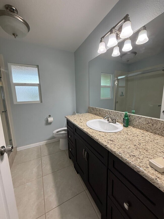 Building Photo - Beautiful Kaneohe home for rent 3/2/1