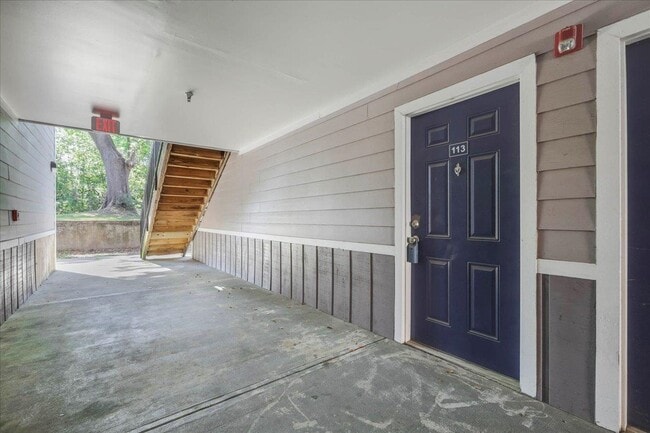 Building Photo - 3000 S Adams St