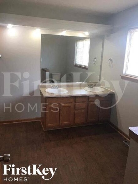 Building Photo - 3603 Flowermeadow Ct