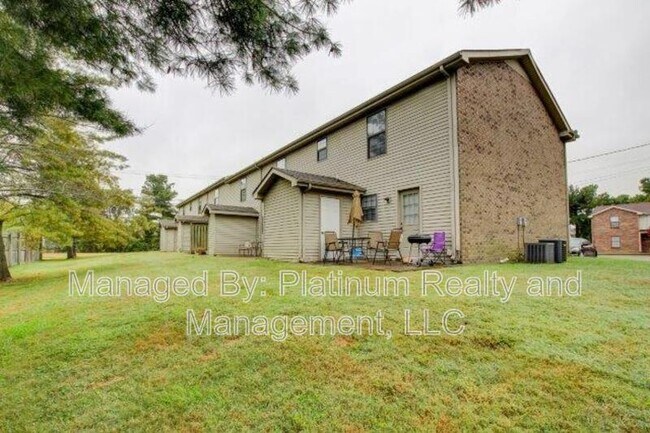 Building Photo - 1601 Minglewood Dr