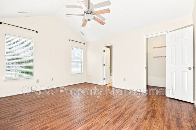 Building Photo - 1355 Fiddle Way