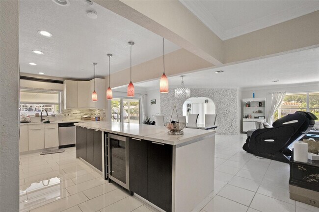 Building Photo - 1311 NE 27th Way