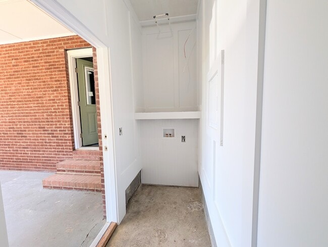 Building Photo - 507 J C Dellinger Rd
