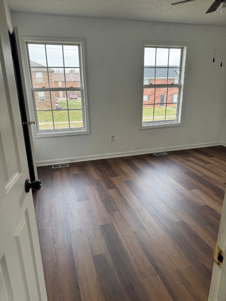 Building Photo - 1003 Whipporwill Dr