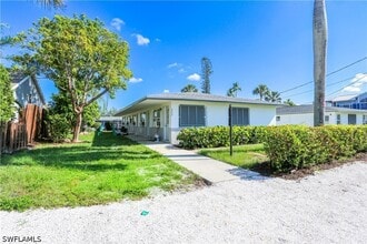 Building Photo - 2805 Shoreview Dr