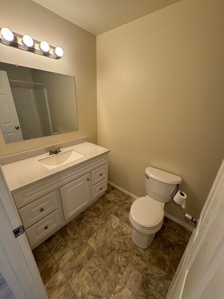 Building Photo - 27212 X Ln