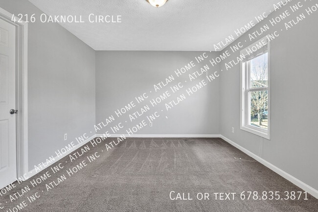 Building Photo - 4216 Oaknoll Cir