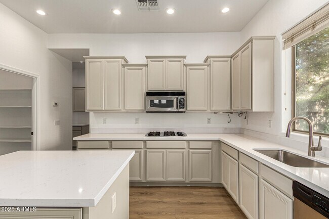 Building Photo - 3771 E Leo Pl