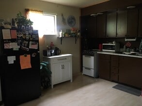 Building Photo - 615 S Grant Ave