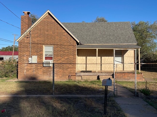 Primary Photo - Charming 2-Bed, 1-Bath with Modern Upgrades