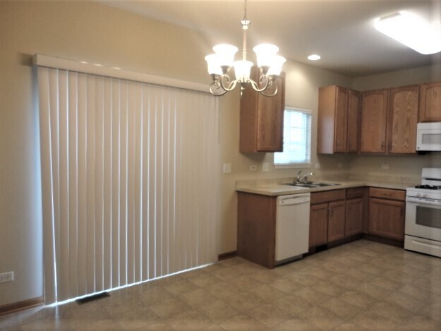Building Photo - 1217 Violet Ln