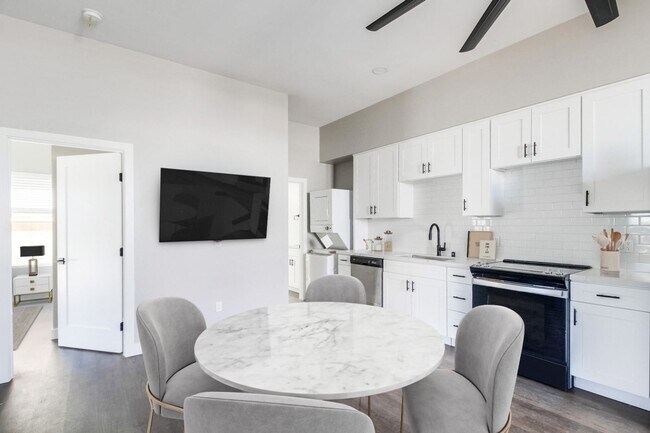 Interior Photo - Glo Apartments