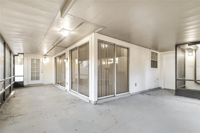 Building Photo - 7606 Willow Park Dr