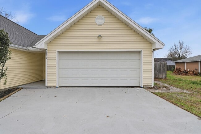 Building Photo - 1434 Santa Anita Dr