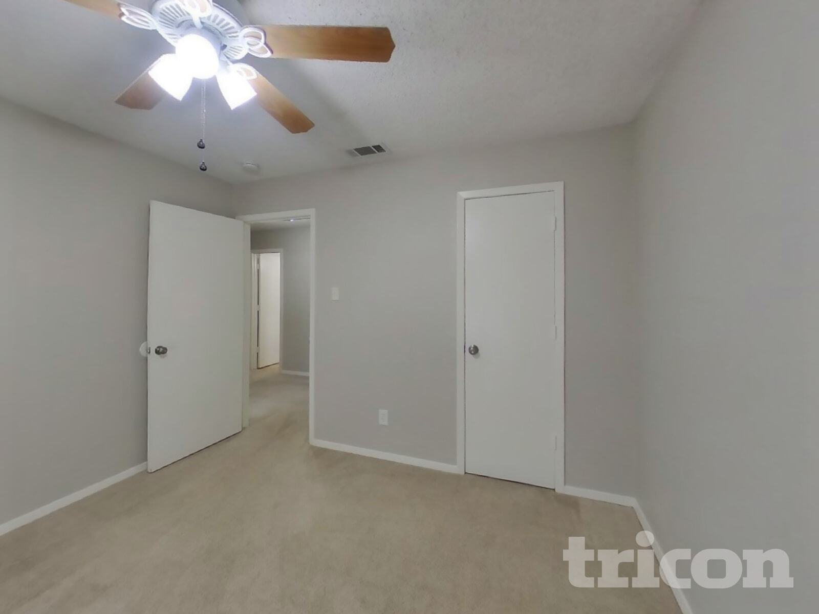 Building Photo - 810 Dogwood Dr