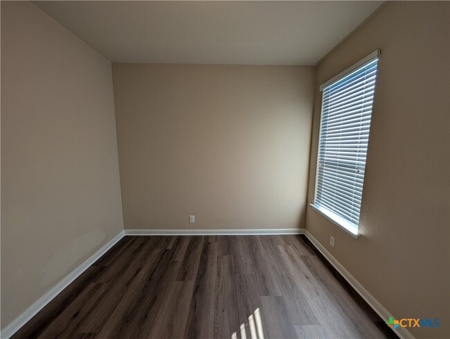 Building Photo - 1330 Ace Ranch St