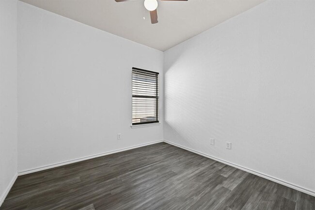 Building Photo - 9206 Brents Elm Dr