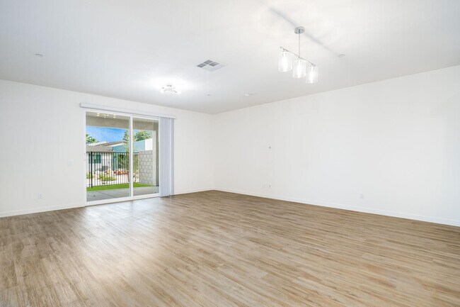 Building Photo - 49211 Garland St