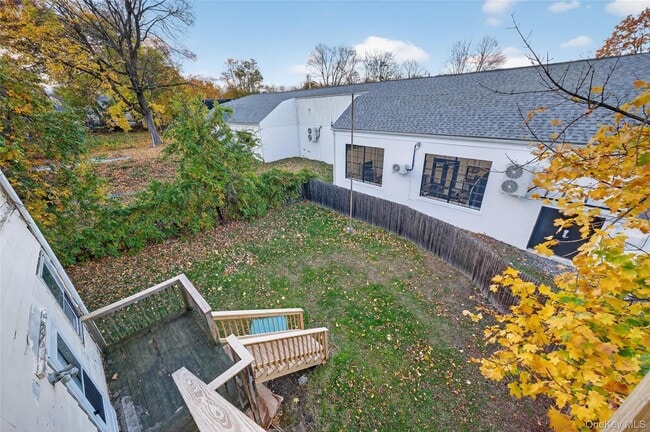 Building Photo - 11 Zimmer Ave