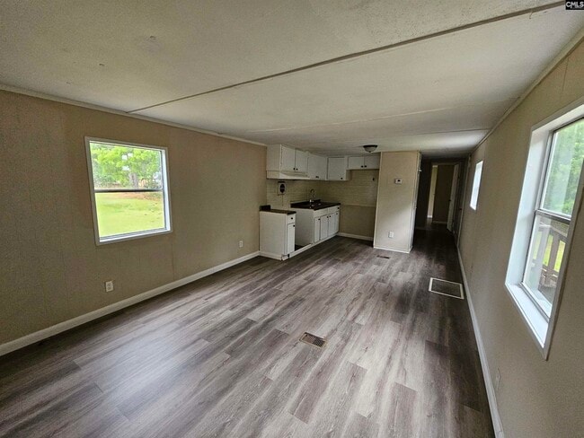 Building Photo - 117 E Woods Ct