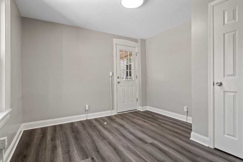 Building Photo - 249 N Mulberry St