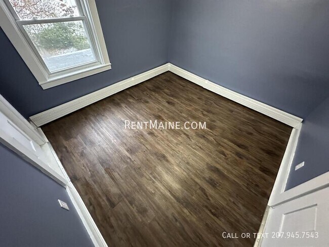 Building Photo - 253 Brunswick St