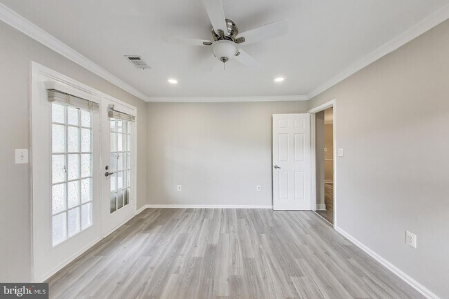 Building Photo - 13041 Shadyside Ln
