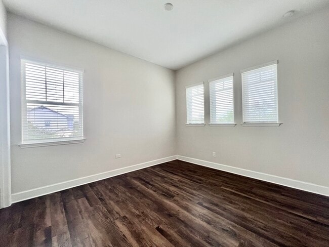 Building Photo - Elegant 2-Story Home, Certified Energy-Eff...