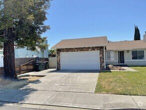 Building Photo - 3 Bedroom 2 Bath w/ Spa Room Suisun *Star ...