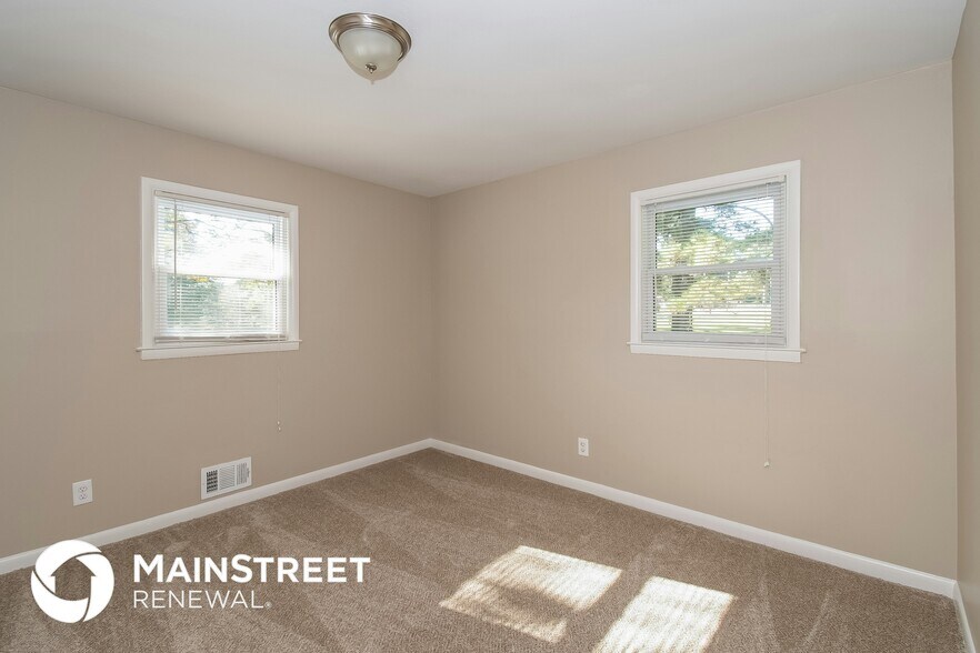 Building Photo - 6170 Pisgah Rd SW