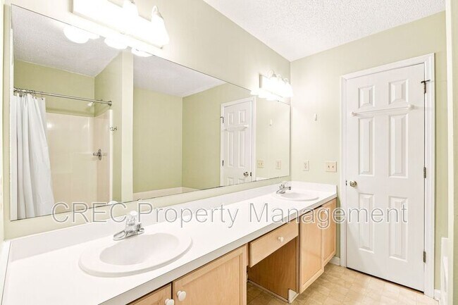 Building Photo - 1355 Fiddle Way