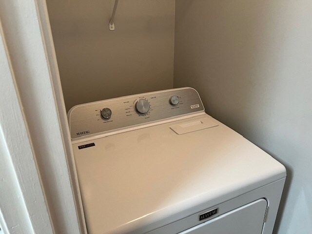 Dryer - 449 Gardners Cir