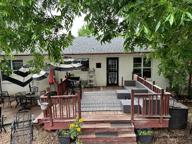 Building Photo - For Rent: Spacious 3 Bed + Office Home wit...