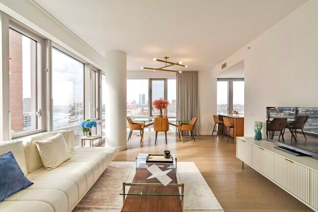 Building Photo - 75 Park Ln S