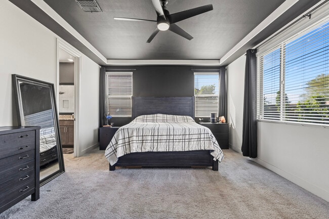 Building Photo - 18456 W Brookwood Dr