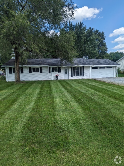 Building Photo - 129 Robinhood Dr